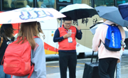 “黔民筑梦”众创空间“黔民速运”创新创业团队：助力返乡路，书写励志华章赢赞誉